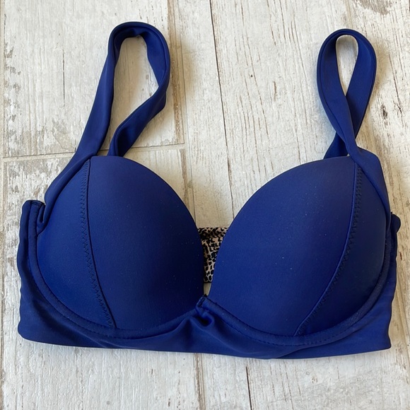 Acacia Belize bikini top - Picture 1 of 6